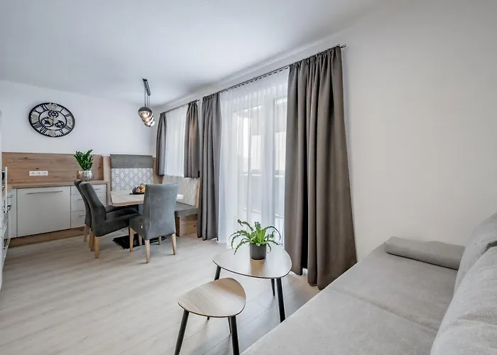 Holzknecht * Λάνγκενφελντ