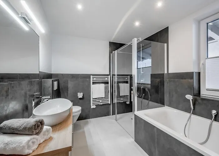 Holzknecht * Λάνγκενφελντ